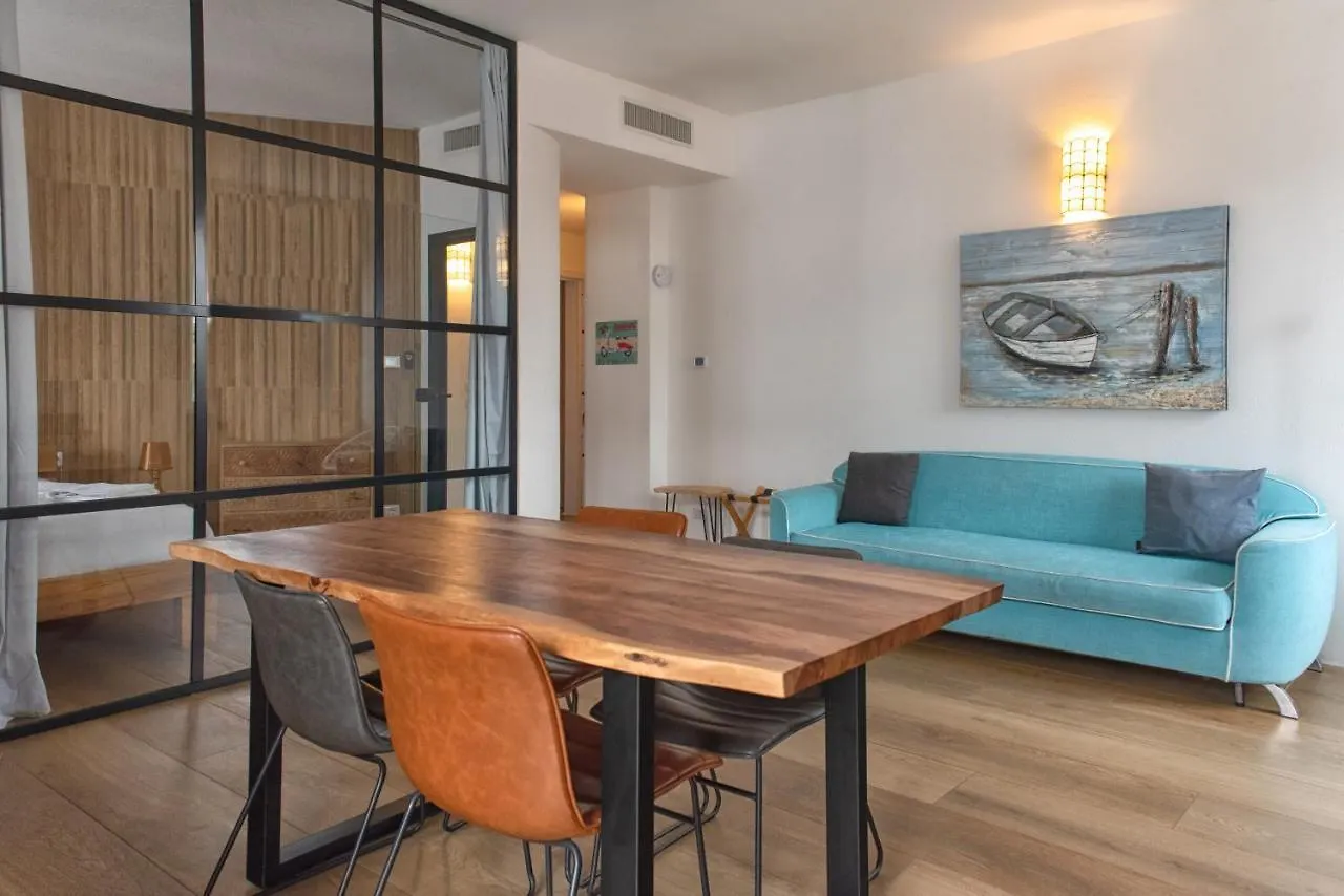 Apartment Luxury Flat By Central Station / Unique View Milan Italy