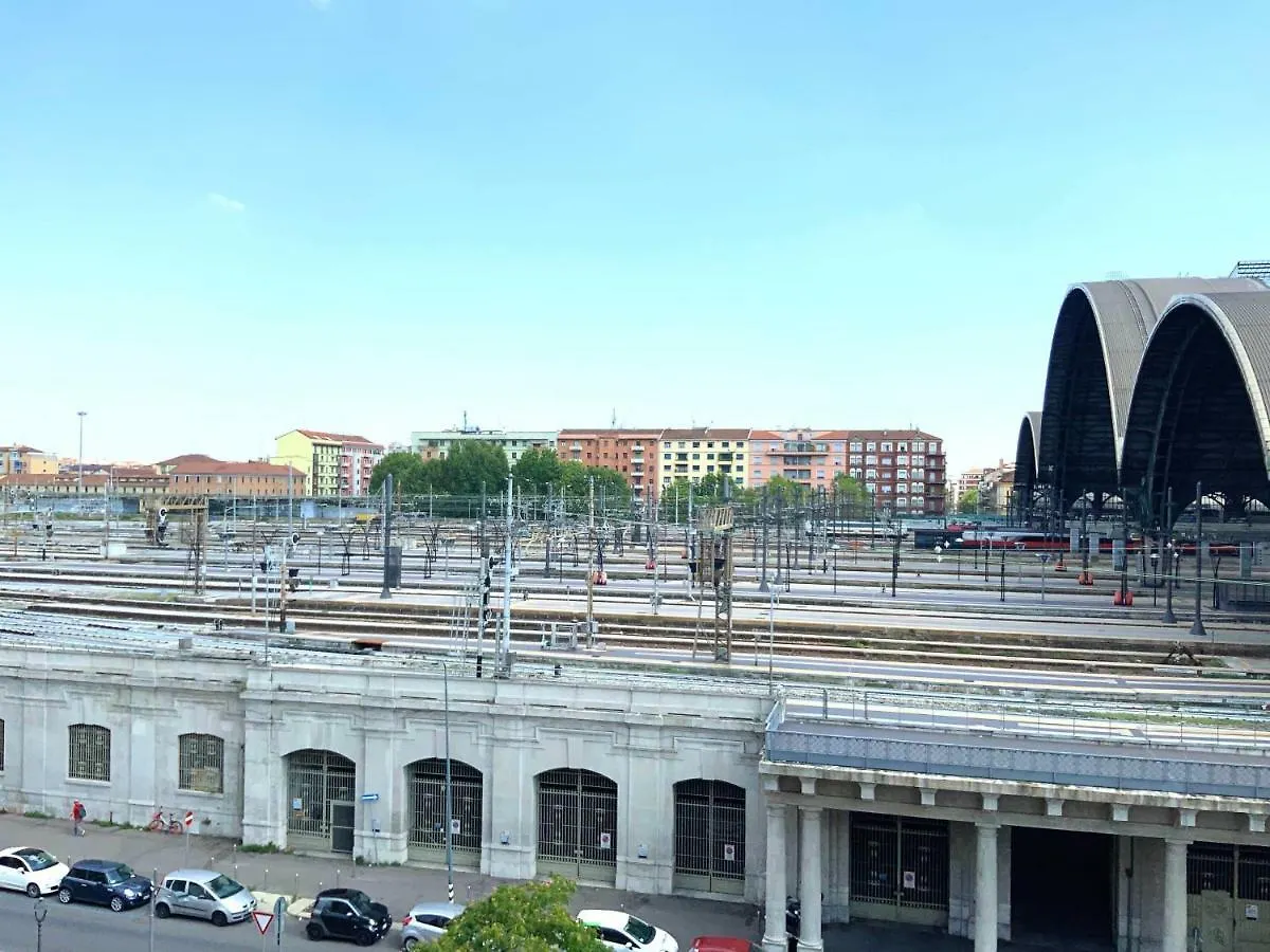 Luxury Flat By Central Station / Unique View Milan Apartment